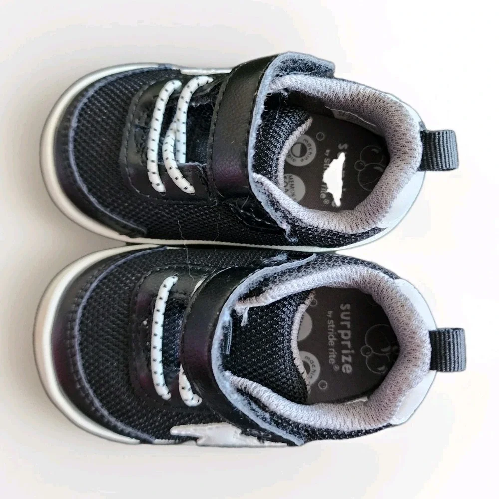 Surprize by Stride Rite‎ Baby Boys' Dwayne Sneakers - Size 3